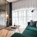 شقة Apartamenty-wroc River Point